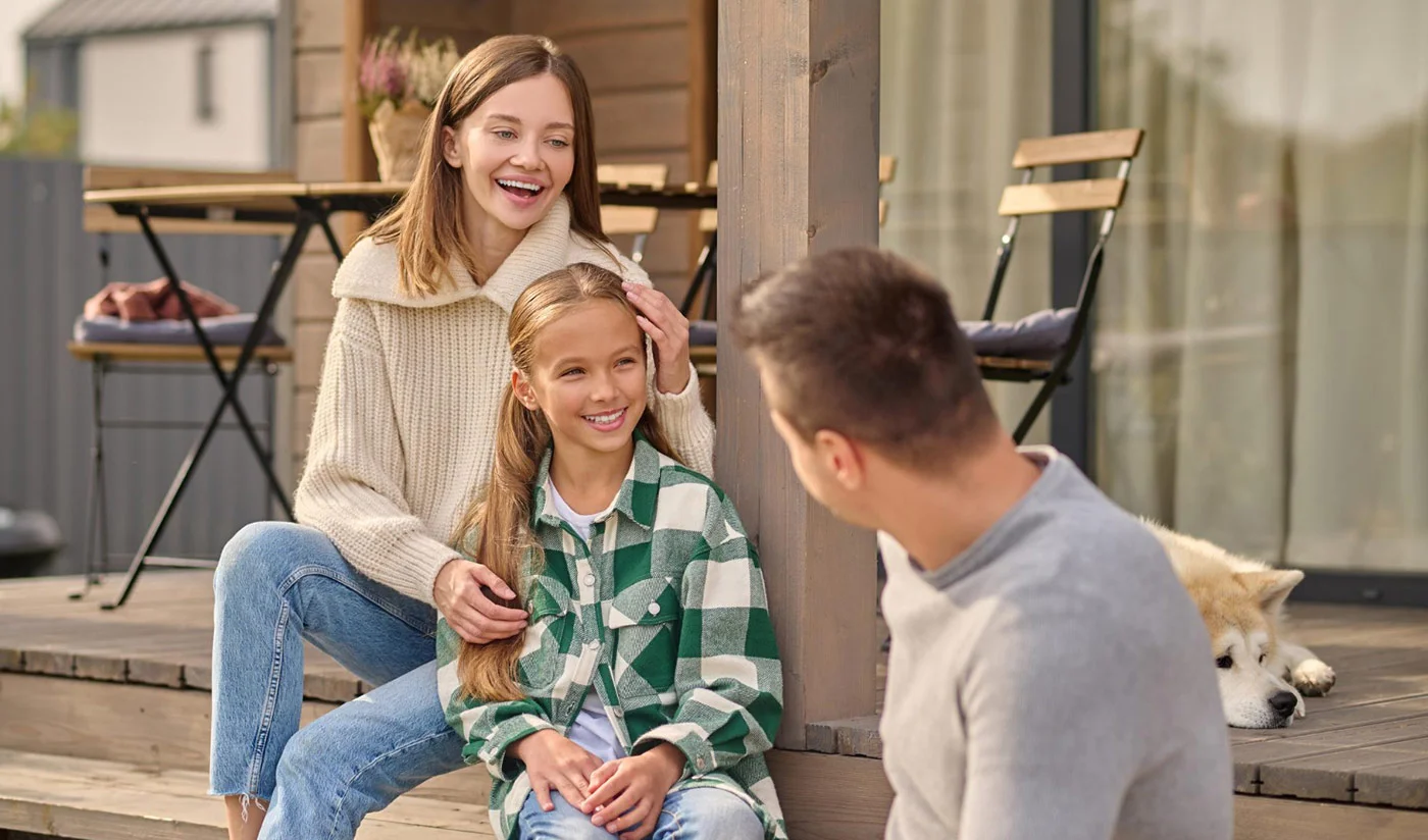Parents talk to the child